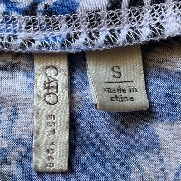 Cato Blue & White Floral 3/4 Sleeve Tunic EUC - Picture 6 of 8